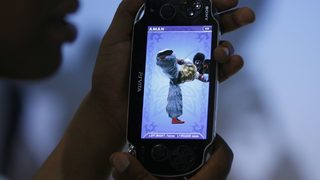 "Сони" спира производството на конзолата PS Vita