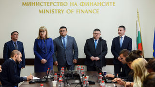 Властта спешно, но със закъснение, се прицели в нелегалното производство на цигари