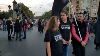 Протестът на родители с деца с увреждания блокира Орлов мост за час (обновена)