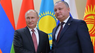 Сделката "Додон" - защо управляващите в Молдова не могат без президента