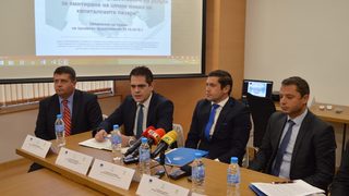 Малките фирми вече могат да кандидатстват за ваучери за излизане на борсата