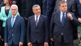 "Обединени патриоти" отново ще изберат кой да ръководи агенцията <span class="highlight">за</span> <span class="highlight">българите</span> <span class="highlight">в</span> <span class="highlight">чужбина</span>