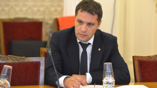 Каракачанов ще съди Катя Матева <span class="highlight">за</span> клевета, ако ДАНС няма доказателства