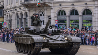 За първи път от 6 години новите военни са повече от напускащите