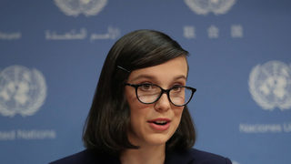 На 14 години Мили <span class="highlight">Боби</span> <span class="highlight">Браун</span> стана най-младият посланик на добра воля към ООН