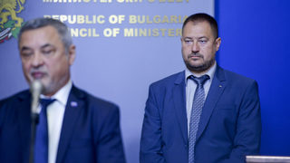 Има ли смисъл от агенцията <span class="highlight">за</span> <span class="highlight">българите</span> <span class="highlight">в</span> <span class="highlight">чужбина</span>, чиито функции са дублирани