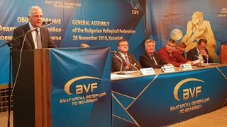 Данчо Лазаров остава начело на българския волейбол до 2021 г.