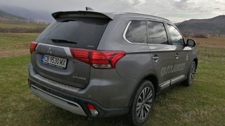 Фоторазказ: "Мицубиши Аутлендър" след последния <span class="highlight">фейслифт</span>