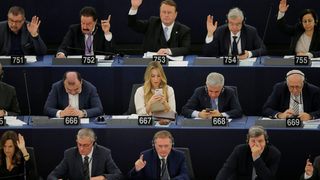 Европарламентът подкрепи мащабното търговско споразумение между ЕС и Япония