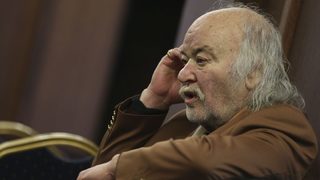 Световната борба награди Боян Радев за 50 години от олимпийското злато в Мексико