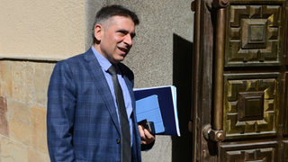 Неявилите се пред антикорупционната комисия ще бъдат глобявани и довеждани насила