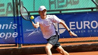 Българин стана тенисист №1 в Европа при 16-годишните