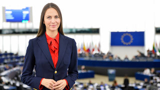 Ева Майдел за мандата на европарламента: Миграцията раздели евродепутатите, както нищо досега