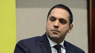 Кабинетът ще поиска да се отложи действието на закона, затрудняващ малките търговци на горива