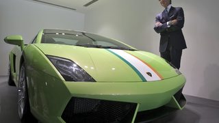 "Ламборгини" отбеляза ръст на продажбите от 51% за миналата година