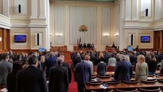 ГЕРБ поиска повече евродепутати и кметове, БСП - парламентарни избори, ДПС - програмно управление
