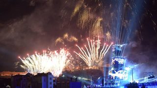 С кукери, светлинно шоу и заря Пловдив стана Европейска столица на културата