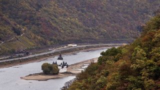 Защо най-важната река в Европа пресъхва