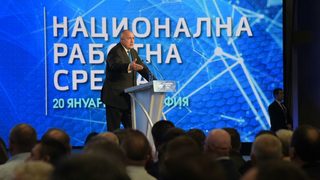 Борисов към ГЕРБ: Ако не ви светне червена лампичка, аз ще ви светна синя