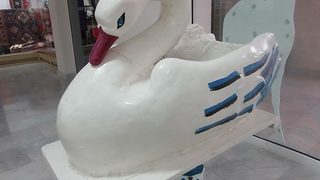Снимка на деня: Подстрижка върху кон