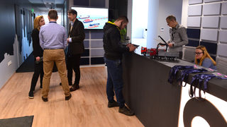 Хората по света вярват на работодателите си повече, отколкото на политиците