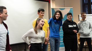 Таблетка за събуждане, без раници на училище и още тийнейджърски идеи за стартъп