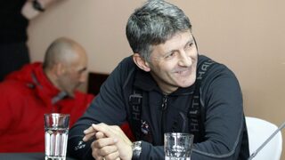 Легендата на българските ски <span class="highlight">Петър</span> <span class="highlight">Попангелов</span> празнува 60-годишен юбилей