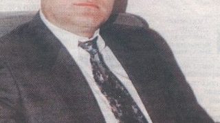 Собственикът на "<span class="highlight">Фронтиер</span>" се върна, обвиниха го за източването на "Топлофикация"