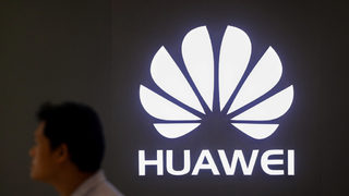 Германия не иска да изключва "Хуауей" от изграждането на 5G мрежата си