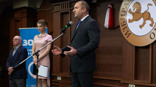Неустойчивото законодателство нанася най-голям удар на бизнеса, смята президентът