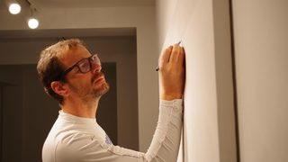 Иван Мудов – художникът, който рисува точки