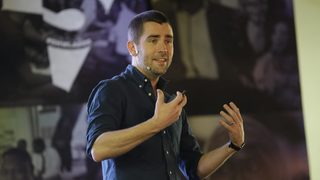 Двама висши мениджъри на "Фейсбук" напуснаха след реформата, обявена от Зукърбърг