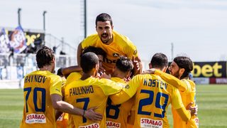 "Левски" се върна към победите в мач със седем гола срещу последния