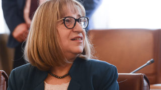 Цачева поиска с "нарочно волеизявление" да бъде проверена сделката за новия й апартамент (допълнена)