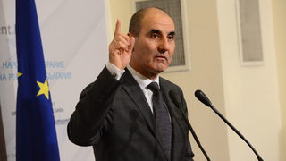 Цветанов демонстрира добри отношения с Борисов въпреки напускането на парламента (хронология)