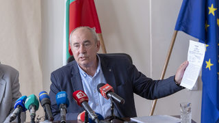 Строителният надзор: Сградата "Златен век" е законна, но съдът ще реши