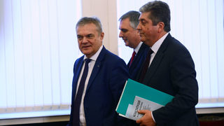 Румен Петков към Нинова: Не гледай на "Коалиция <span class="highlight">за</span> България" като на "Техноимпекс"