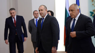 След скандалите: Борисов отслабва, Радев изглежда по-силен