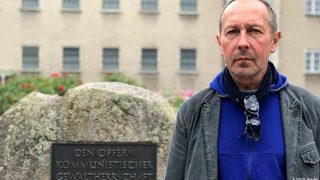 Когато Хендрик опита да избяга през Народна република България