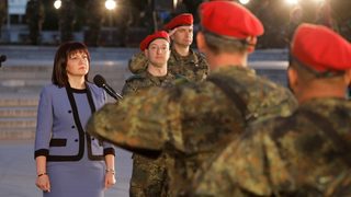 Караянчева: Днес се нуждаем от водачи и предани родолюбци
