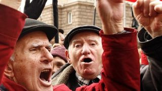 Втората пенсия за родените преди 1960 г. щяла да е символична 