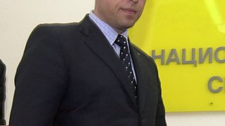 Юридически хватки пазят статуквото в НДСВ 
