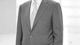 Михаел ФРЕНЦЕЛ, президент на туристическия концерн <span class="highlight">ТУИ</span>: Интернет все повече измества туристическото бюро 
