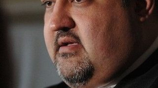 Съдът отложи две депутатски дела