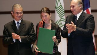 Какво се крие зад фасадата 
