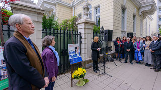 Снимка на деня: Мини по улица "<span class="highlight">Дими</span> <span class="highlight">Паница</span>"