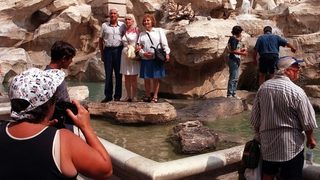 Рим взима мерки срещу лошото поведение на туристите