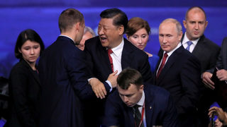 Радев участва във форум, доминиран от ролята на спецслужби и прокурори в икономиката