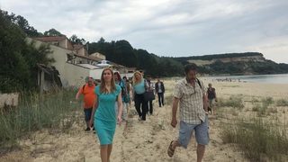 Плажът с разрушени дюни Камчия-север нямал стопанин