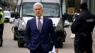Волен Сидеров се опитва да започне кампания срещу абортите